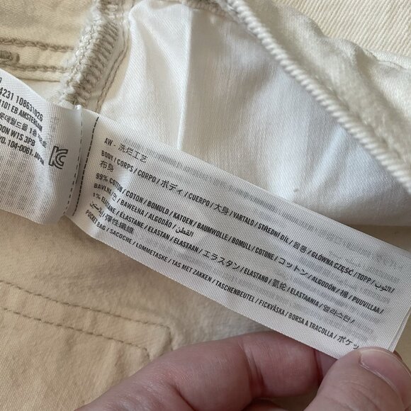 Abercrombie & Fitch Wmn Plus 37/24 Off White Curve Love High Rise Mom Short NWOT - Picture 9 of 10